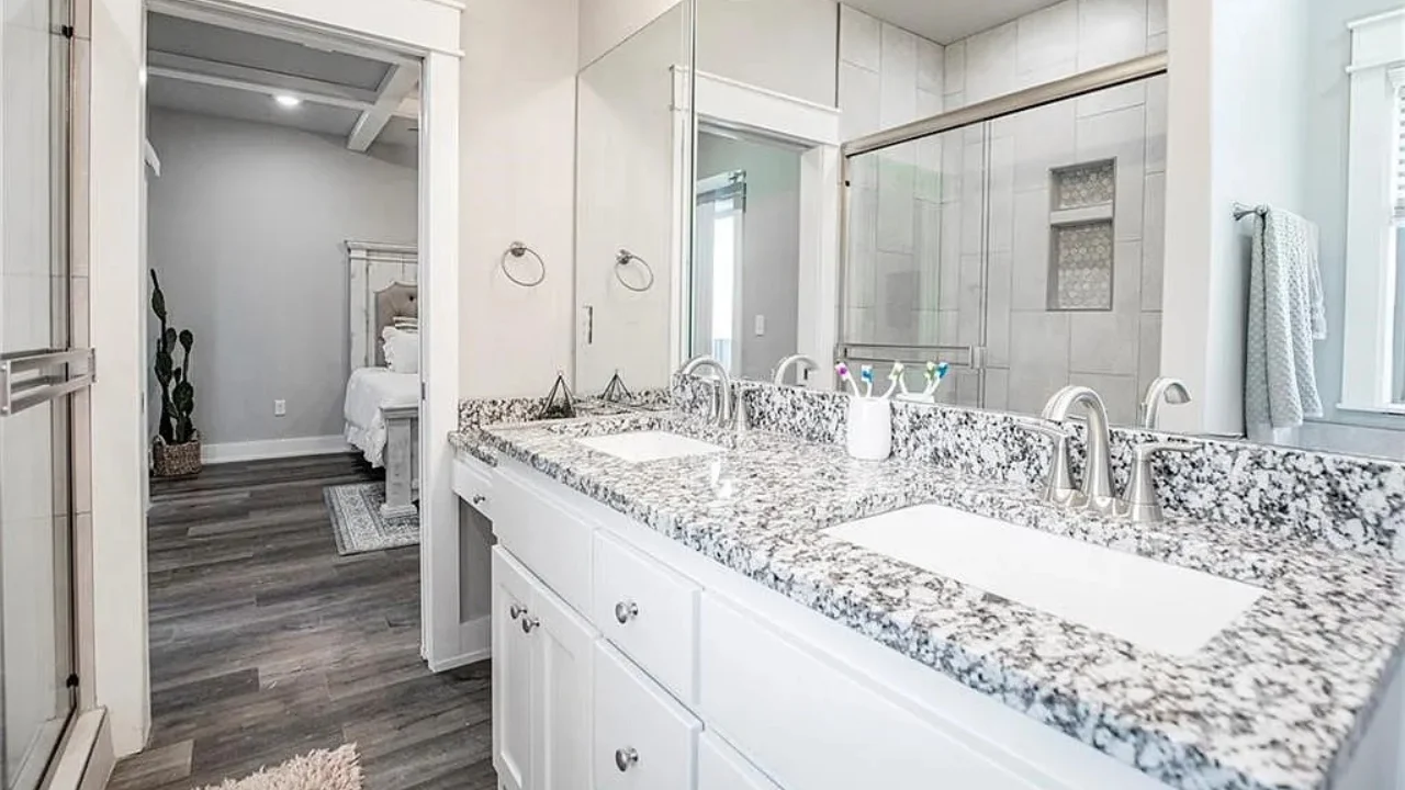 2578 N Ward Dr, Fayetteville, AR Townhome for Sale - Bathroom Granite Countertop