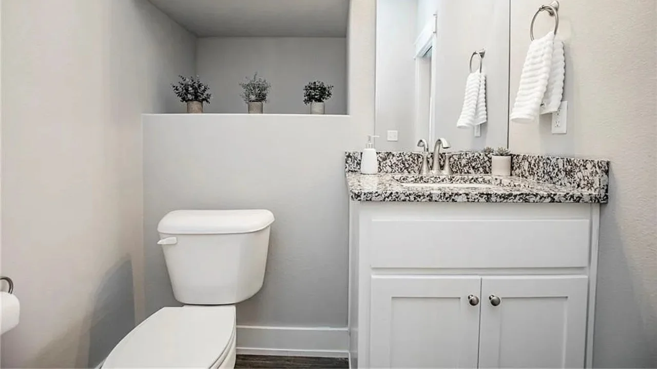 2578 N Ward Dr, Fayetteville, AR Townhome for Sale - Guest Bathroom