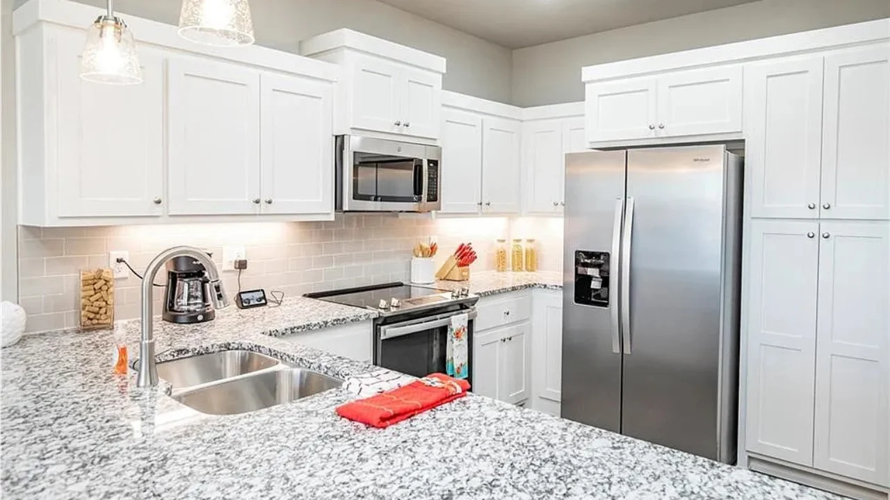 2578 N Ward Dr, Fayetteville, AR Townhome for Sale - Kitchen Countertops