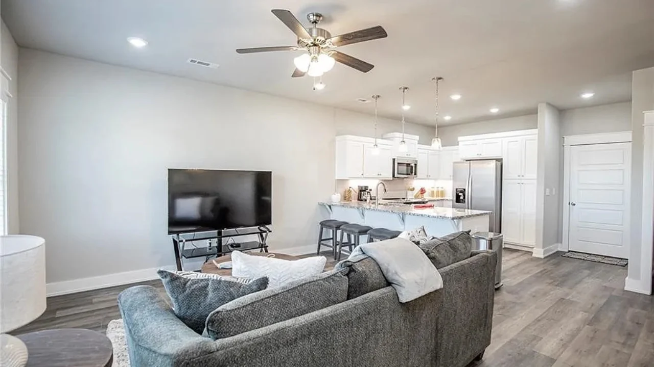 2578 N Ward Dr, Fayetteville, AR 72704 Townhome for Sale - Open Floor Plan