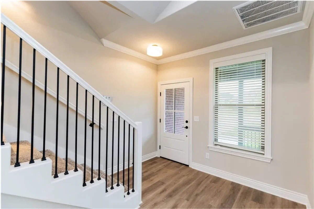 6608 SW Orange Ave, Bentonville, AR 72713 New Construction Home for Sale - Entryway