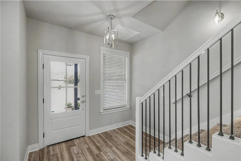 802_W_Kelleyann_St_Siloam_Springs_AR_72761_Entryway 802 W. Kelleyann St., Siloam Springs, AR 72761 - Entryway