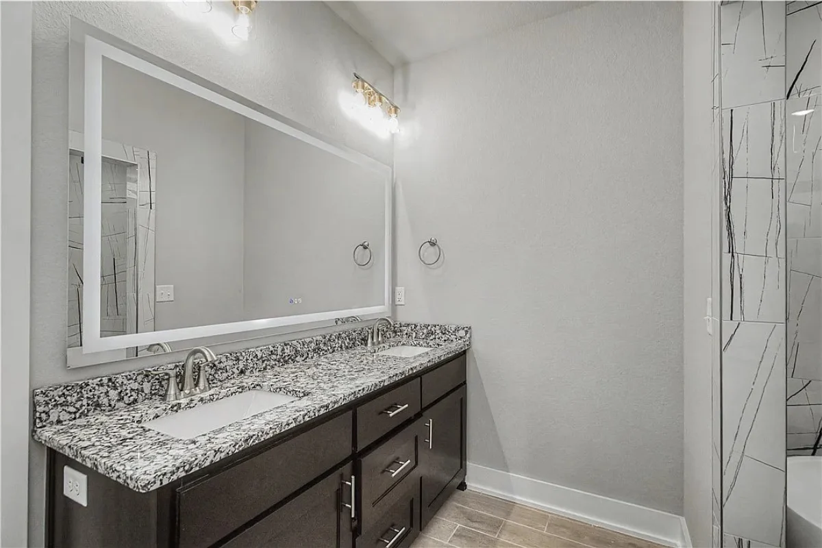 New Homes in Bentonville, AR - 6801 SW Orange Ave 72712 - Bathroom Sinks