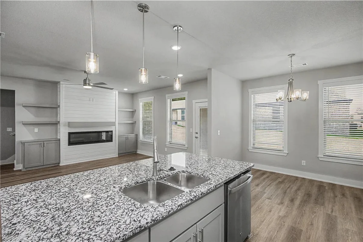 New Homes in Bentonville, AR - 6801 SW Orange Ave 72712 - Kitchen Granite Countertops