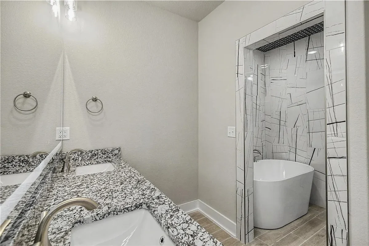 New Homes in Bentonville, AR - 6801 SW Orange Ave 72712 - Master Bathroom