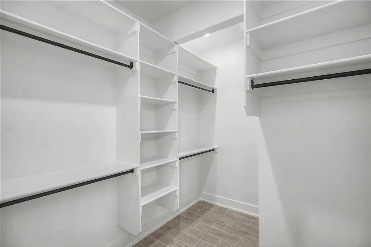 New Homes in Bentonville, AR - 6801 SW Orange Ave 72712 - Master Walk-in Closet