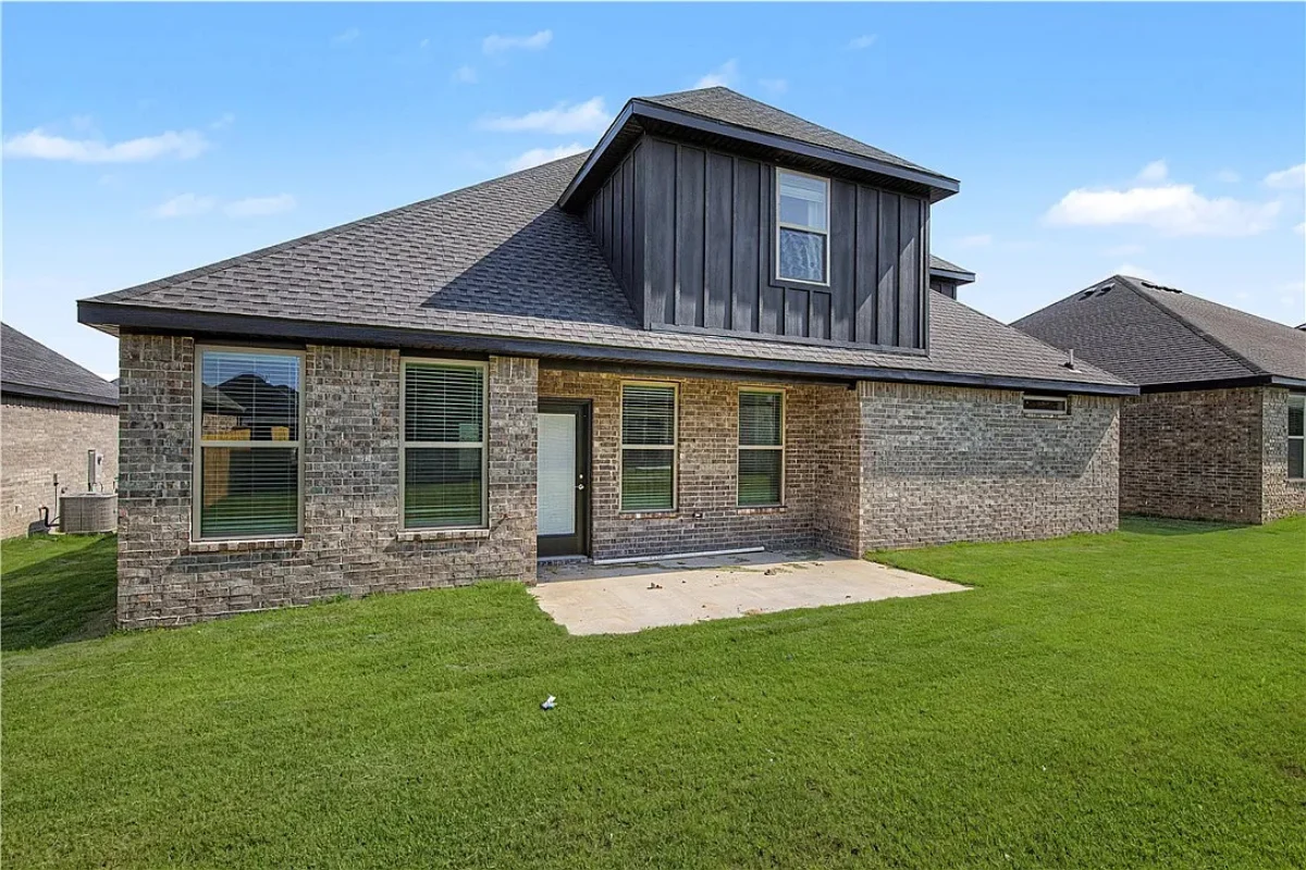 New Homes in Bentonville, AR - 6801 SW Orange Ave 72712 - Patio