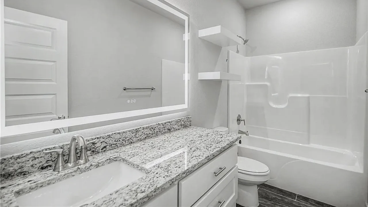New Homes in Bentonville, AR - 6803 SW Orange Ave, 72712 - 2nd Bathroom