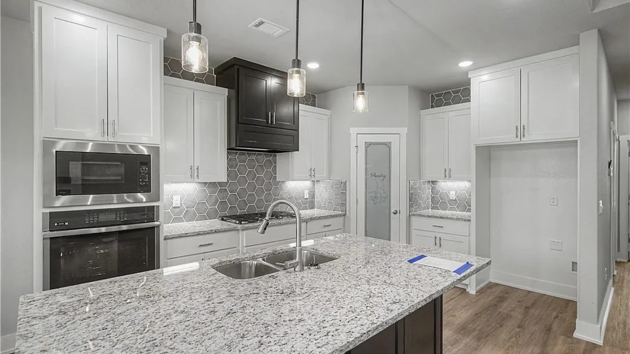 New Homes in Bentonville, AR - 6803 SW Orange Ave., 72712 Bentonville, AR - Kitchen Pantry
